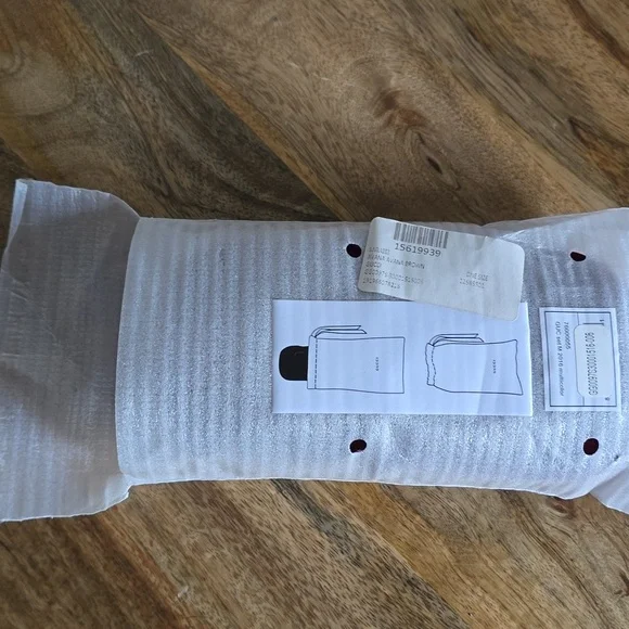 Gucci Brown Tortoise Women's Sunglasses - Picture 9 of 10